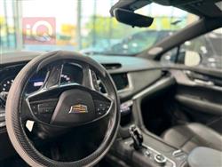 کادیلاک XT5
